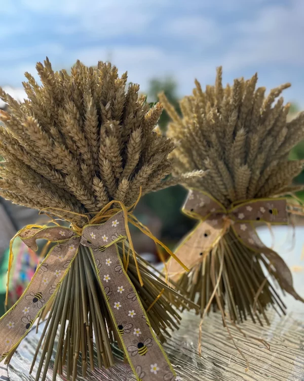 Wheat Stook - Natural