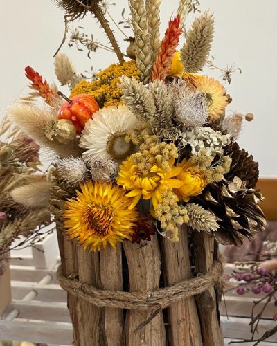 Wooden Autumn table decoration - Orange
