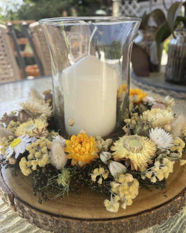 Dried flower candle table decoration - Yellow