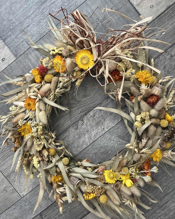 Dried flower wreath - yellow